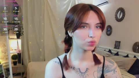 Snapshot of vittorianix chatting on 05.10.26 VittoriaNix online show from 05.10.26
