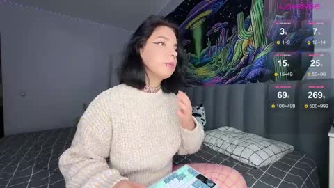 Vivi   online show from 09.24.25