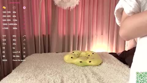 You like my friends can call me LUNA  This is my first day here online show from 11.05.25