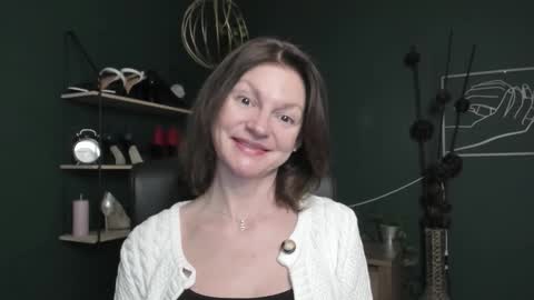 Snapshot of vivian_dream chatting on 10.23.25 Vivian online show from 10.23.25