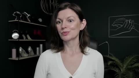 Snapshot of vivian_dream chatting on 11.03.25 Vivian online show from 11.03.25