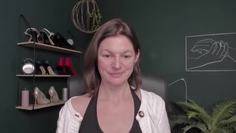 Snapshot of vivian_dream chatting on 11.10.25 Vivian online show from 11.10.25