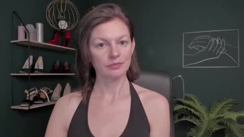 Snapshot of vivian_dream chatting on 11.11.25 Vivian online show from 11.11.25