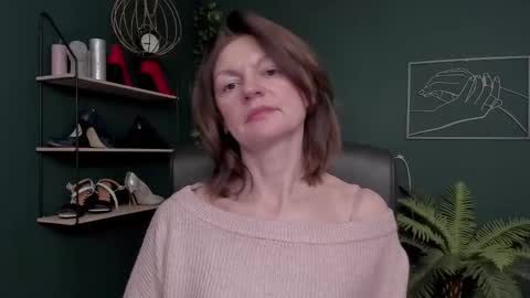 Snapshot of vivian_dream chatting on 11.20.25 Vivian online show from 11.20.25