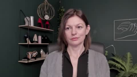 Snapshot of vivian_dream chatting on 11.28.25 Vivian online show from 11.28.25