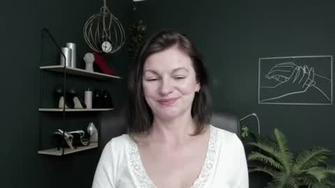Snapshot of vivian_dream chatting on 06.19.26 Vivian online show from 06.19.26