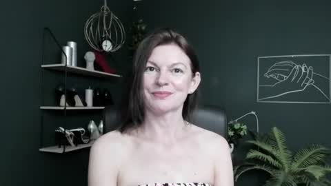 Snapshot of vivian_dream chatting on 06.22.26 Vivian online show from 06.22.26