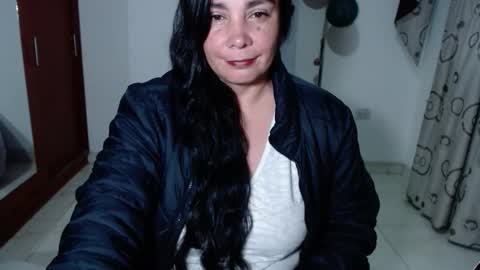 vivian_milf_paint online show from 10.24.25