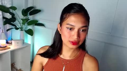 Vivian online show from 01.28.25