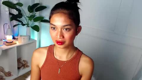 Vivian online show from 01.29.25