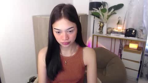 Vivian online show from 09.23.25