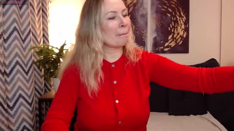 Vivian online show from 09.13.25