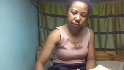 viviane0812 online show from 09.29.25