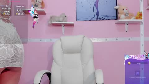 Snapshot of vivianne_scott chatting on 12.30.24 Vivi online show from 12.30.24
