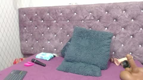 Snapshot of vivianrose3x chatting on 01.28.25 VivianRose online show from 01.28.25