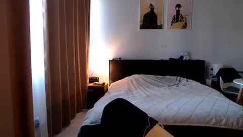 Snapshot of vivica_coke chatting on 02.23.26 VI online show from 02.23.26