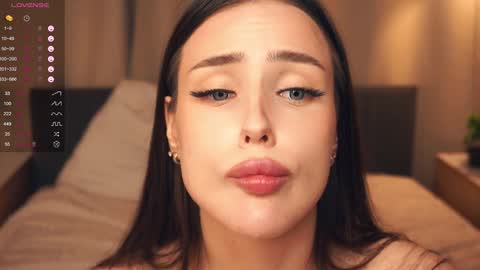 Nelly and Mari online show from 12.21.25