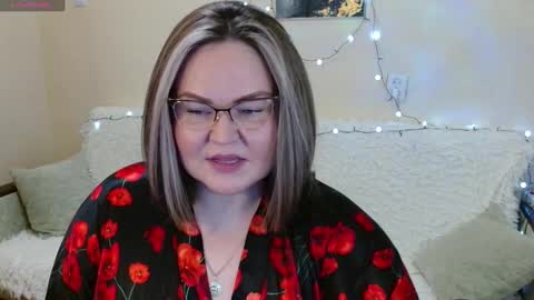 Snapshot of vivien__wet chatting on 02.01.25 Vivien online show from 02.01.25
