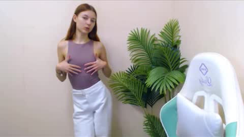 Vivien online show from 12.06.24