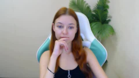 Vivien online show from 01.13.25