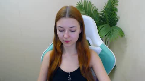 Vivien online show from 02.03.25