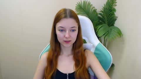 Vivien online show from 02.11.25