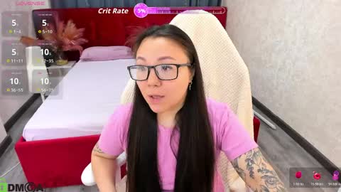 Snapshot of vivien_montclair chatting on 05.14.26 Vivien online show from 05.14.26