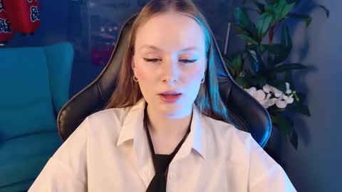 Vivien online show from 11.10.25