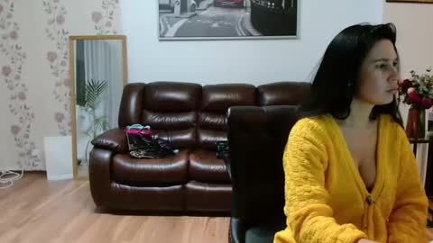 vivienne online show from 02.22.25
