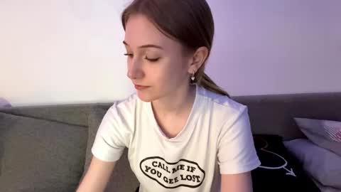 Snapshot of viviennewanko chatting on 04.19.26 Kristy online show from 04.19.26