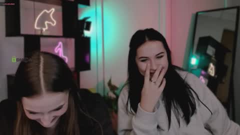 vivy_star online show from 11.24.25