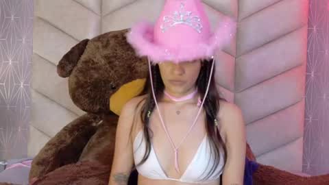 Snapshot of vixen_flutter chatting on 04.16.26 Vixen online show from 04.16.26