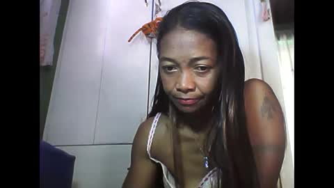 Snapshot of vixen_lina chatting on 05.06.26 vixen_lina online show from 05.06.26