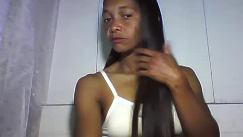 Snapshot of vixen_lina chatting on 06.11.26 vixen_lina online show from 06.11.26