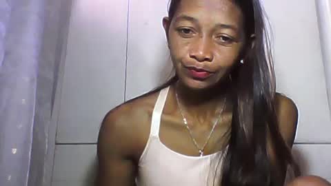 Snapshot of vixen_lina chatting on 06.23.26 vixen_lina online show from 06.23.26