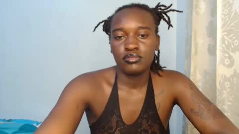 Snapshot of vixen_naughty chatting on 10.14.25 Naughty online show from 10.14.25