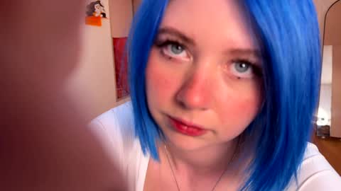 Polly  Online mostly at 9pm-2am UK Time online show from 02.06.25