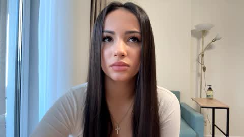 Miss Mia online show from 04.01.26