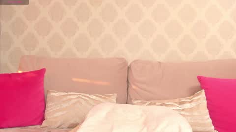 Snapshot of vladax555 chatting on 04.10.26 VLADAX555 online show from 04.10.26