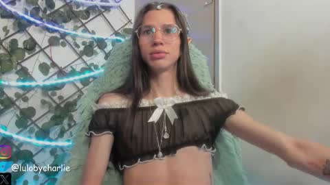 Snapshot of vodkadelulo_ chatting on 02.01.26 vodkadelulo online show from 02.01.26