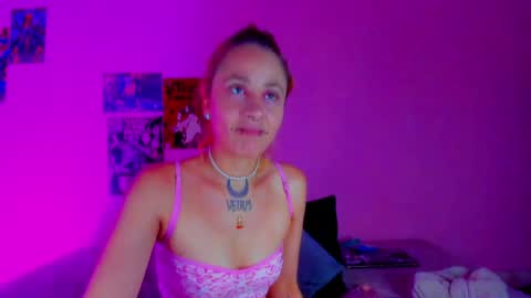 Snapshot of void_smokin chatting on 05.02.26 Gabriela online show from 05.02.26