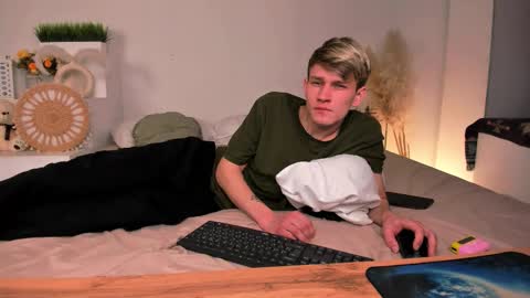 Snapshot of volan_starts chatting on 02.15.26 Dan online show from 02.15.26