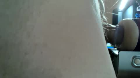 volleeier69 online show from 04.17.26
