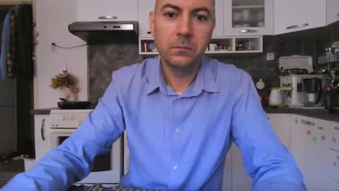 Snapshot of vozd chatting on 04.28.26 sweetcock online show from 04.28.26