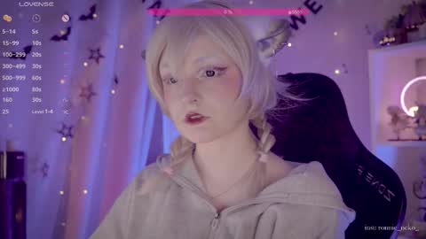 vronnier online show from 11.08.25