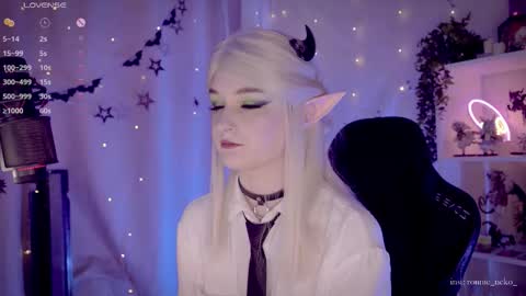 vronnier online show from 11.20.25