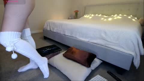 Snapshot of vsunshiny chatting on 02.16.25 Sunshiny online show from 02.16.25