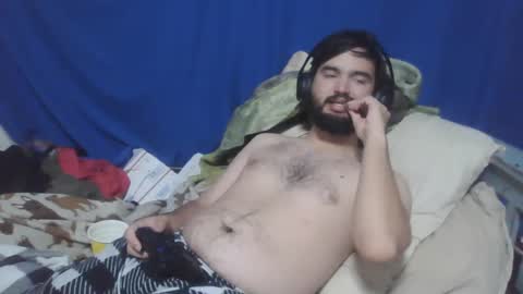 Snapshot of vygrax chatting on 12.16.24 Vygrax online show from 12.16.24