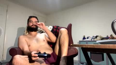 Snapshot of vygrax chatting on 11.21.25 Vygrax online show from 11.21.25