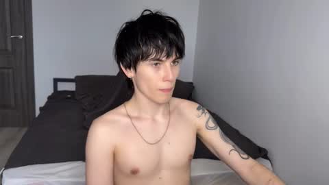 Snapshot of w1z1x chatting on 06.25.26 w1z1x online show from 06.25.26